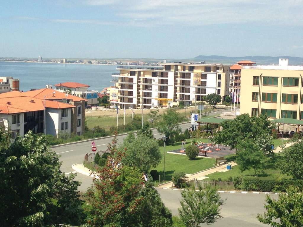 Yanis Guest House Sveti Vlas Esterno foto
